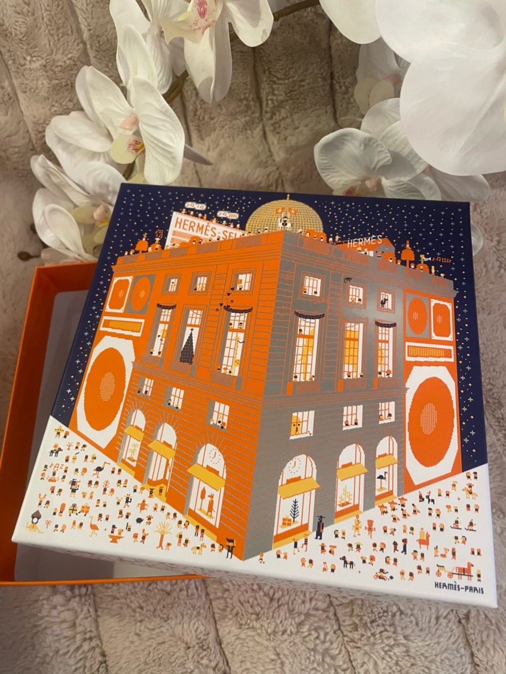 Hermes Orange, Navy and White Illustrated Gift Box Lid